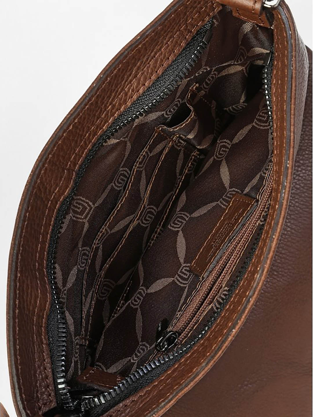 Фото Мужская сумка-планшет среднего размера из плотной кожи Сумки через плечо