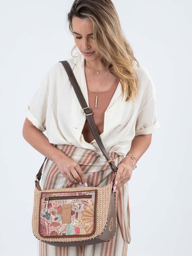 Женская сумка кросс-боди из коллекции 