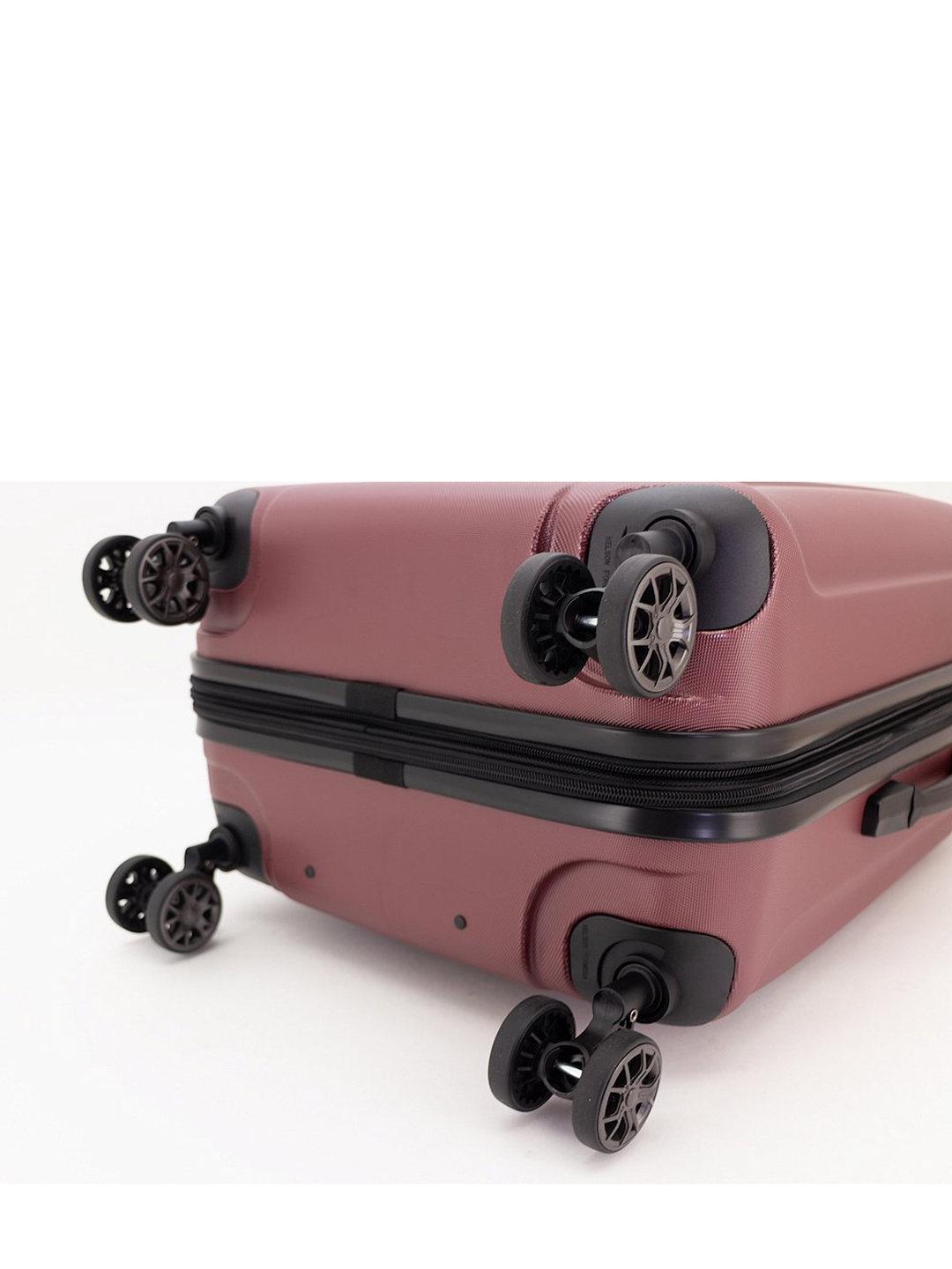 Фото Большой чемодан на двойных колесах серии Enigma Чемоданы