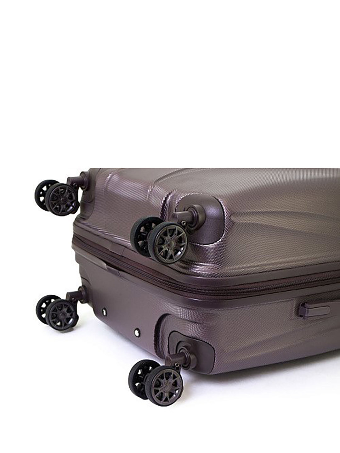 Фото Средний чемодан на двойных амортизирующих колесах из коллекции 