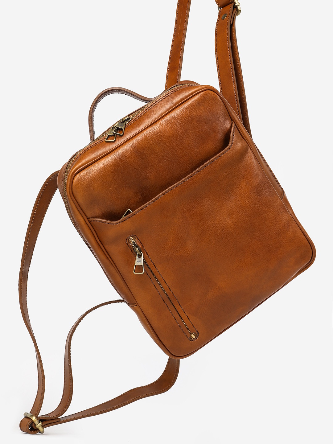 Фото Мужской рюкзак из плотной кожи коньячного цвета Рюкзаки