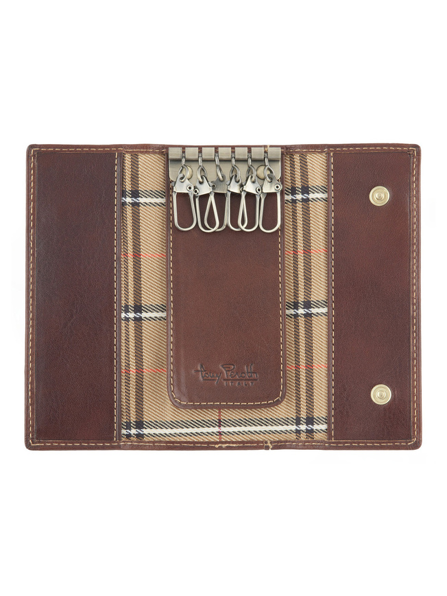 Коричневая кожаная ключница с карабинами на шесть ключей