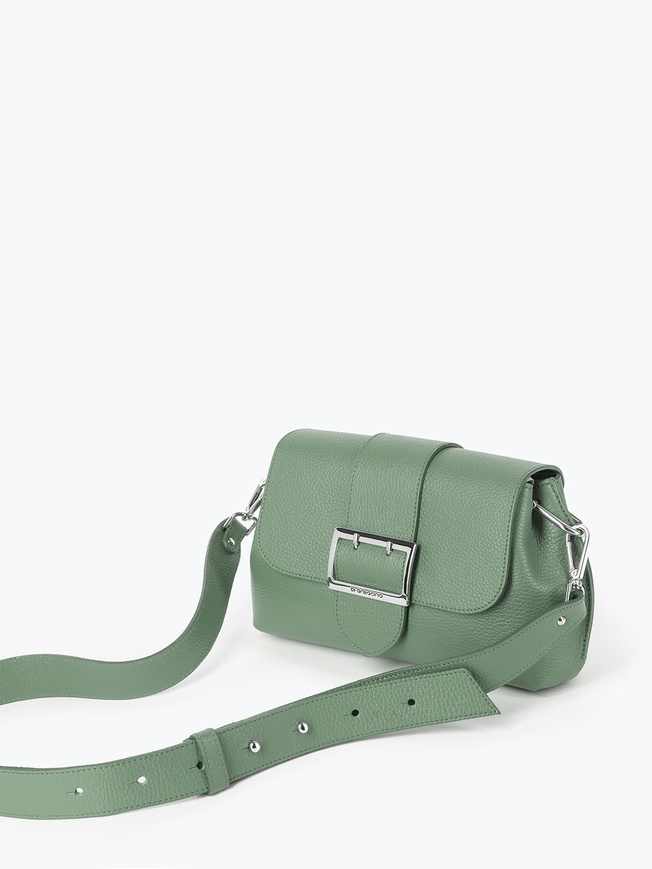 Женская сумка-багет из мягкой мелкозернистой кожи с широким ремнем