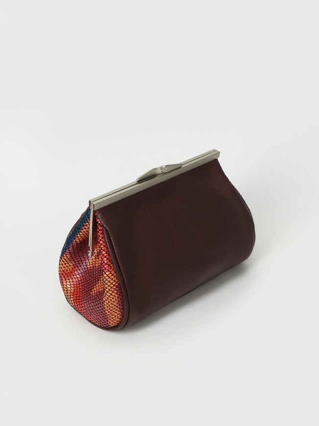 Женская косметичка из натуральной кожи лазерной обработки