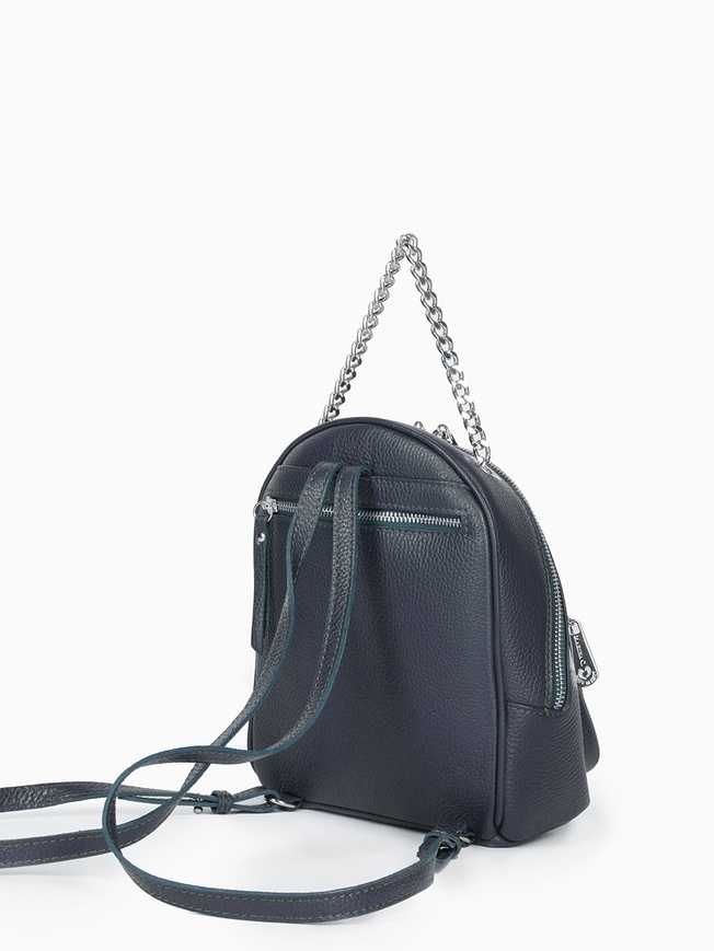 Компактный рюкзак из мягкой кожи с декором из фигурных серебристых клепок