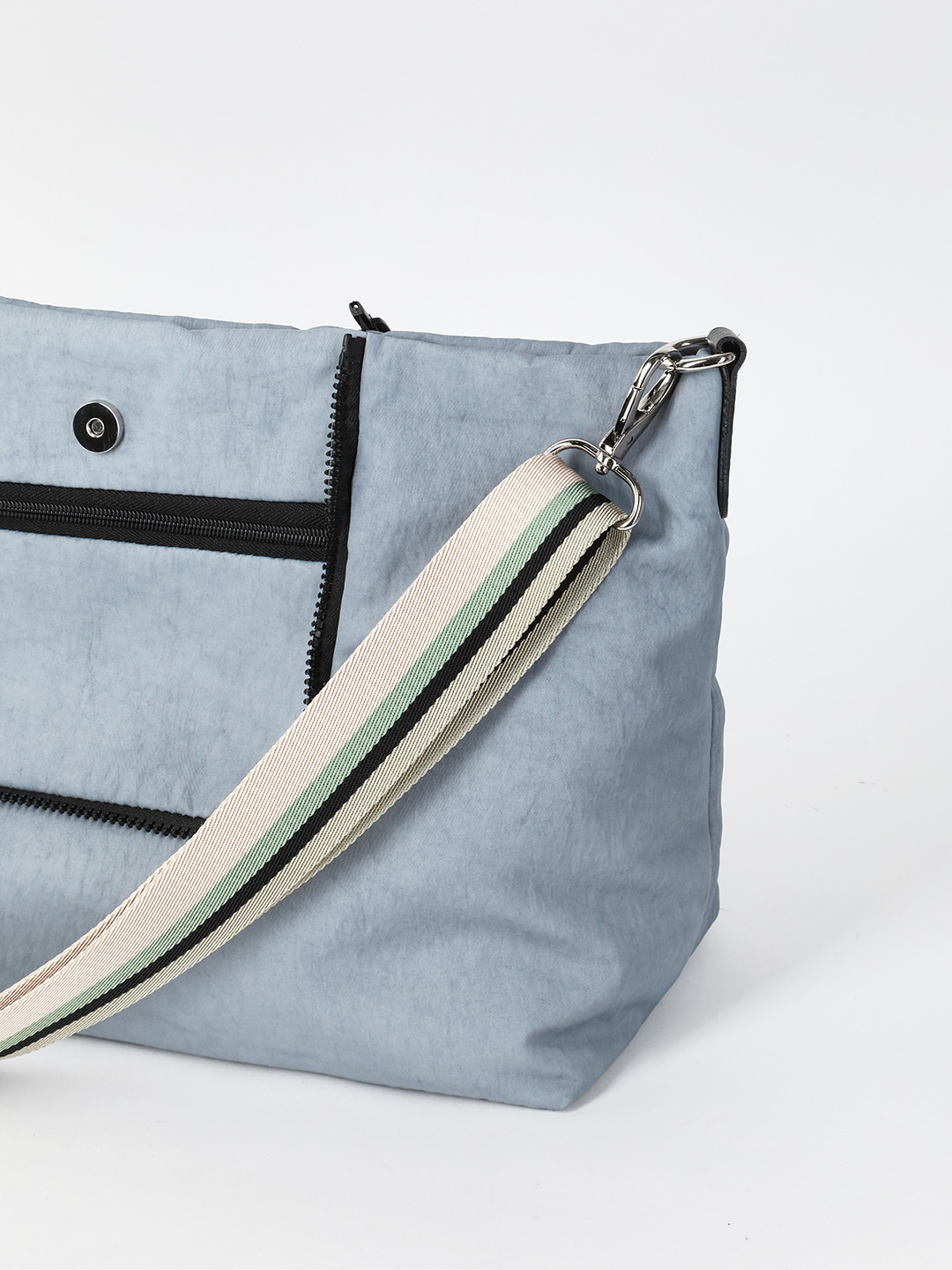 Фото Женская комбинированная сумка-трансформер с отстегивающимися карманами Классические сумки